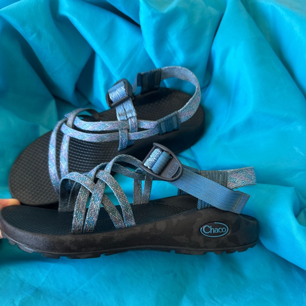 Chacos size 7
